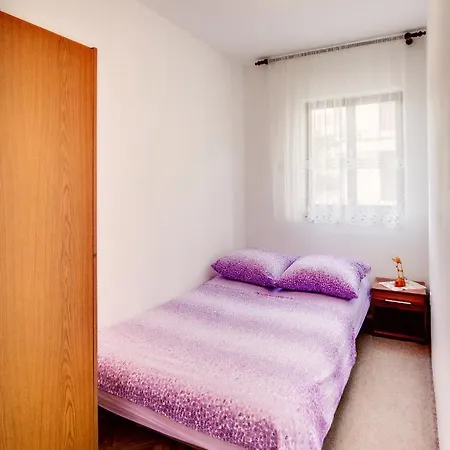 Appartement By The Sea Grebastica, Sibenik - 12588