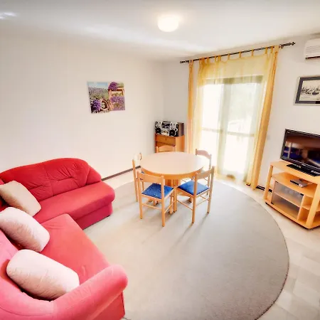 By The Sea Grebastica, Sibenik - 12588 * Baselovici