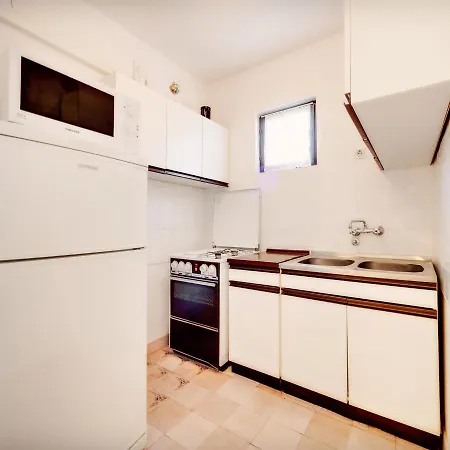 By The Sea Grebastica, Sibenik - 12588 Appartement Baselovici
