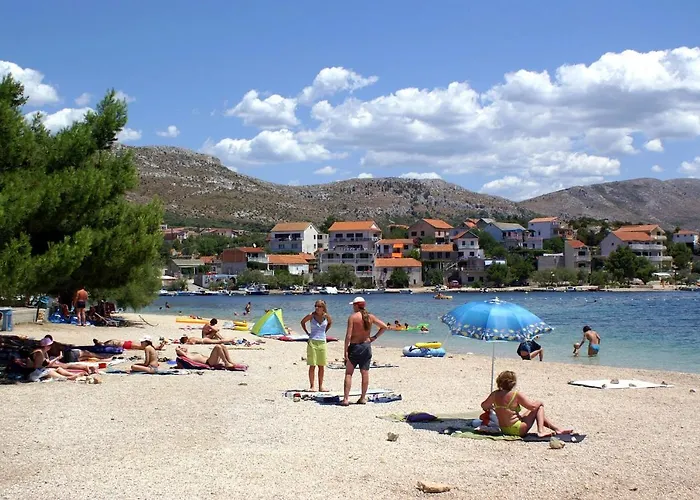 Apartments By The Sea Grebastica, Sibenik - 12588 * Baselovici
