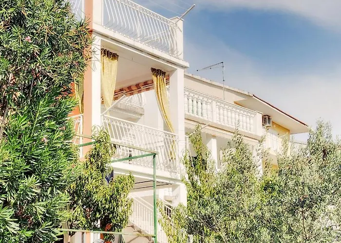 Apartments By The Sea Grebastica, Sibenik - 12588 Apartment *