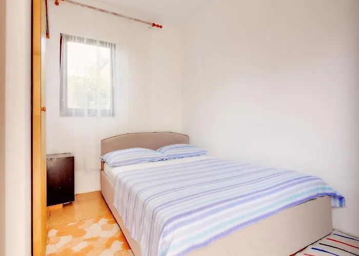 By The Sea Grebastica, Sibenik - 12588 * Baselovici