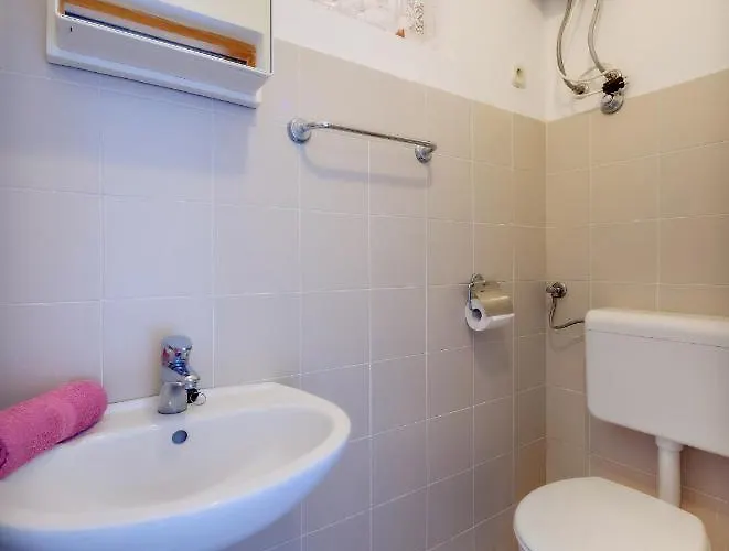 Apartments By The Sea Grebastica, Sibenik - 12588 Apartment *