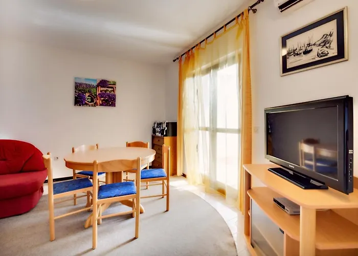 By The Sea Grebastica, Sibenik - 12588 *